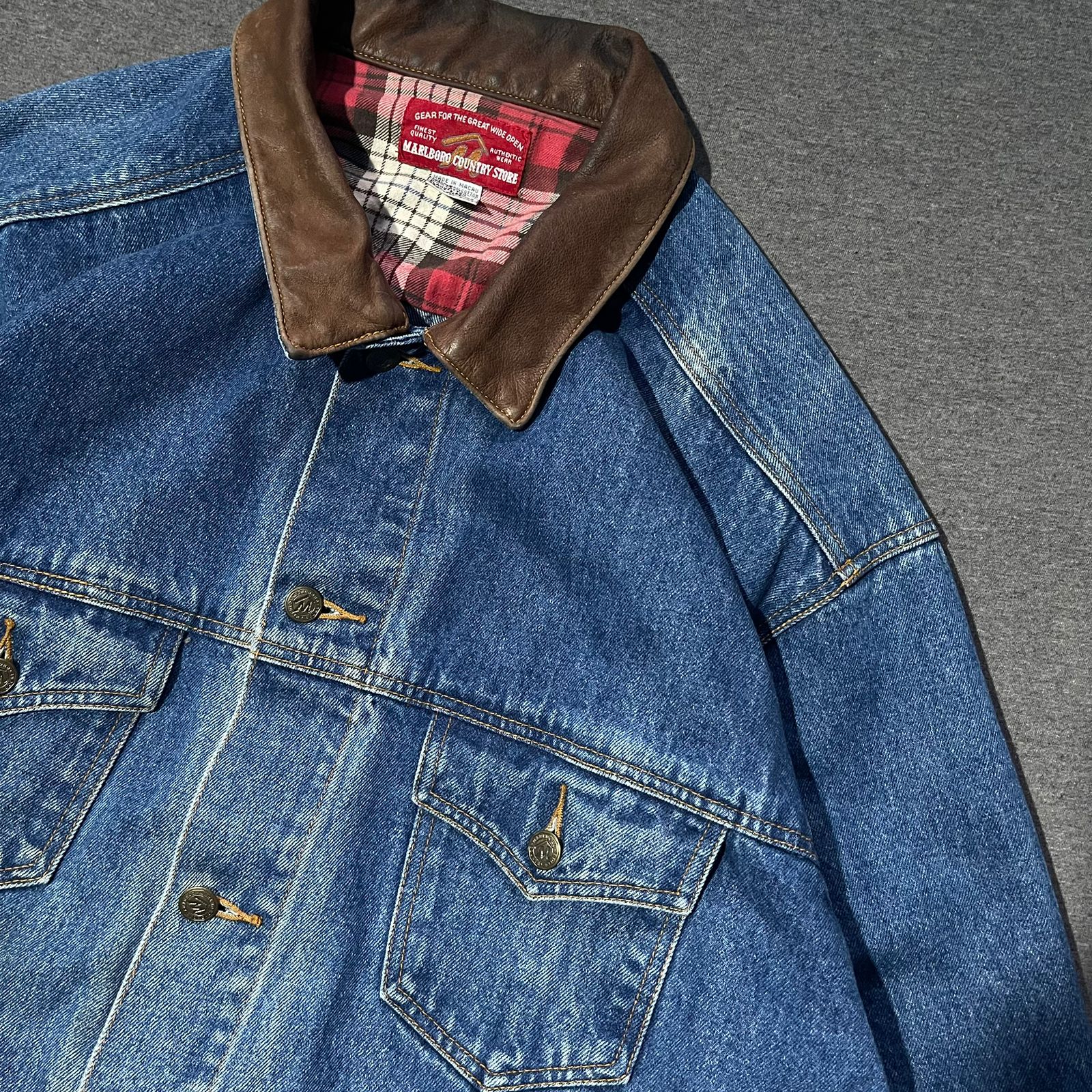 CASACA JEANS MALBORO